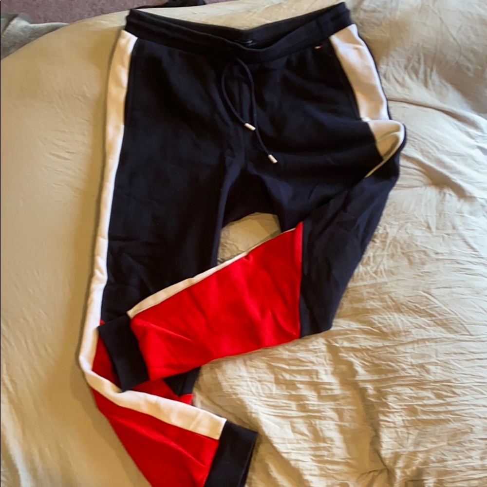 tommy hilfiger joggers